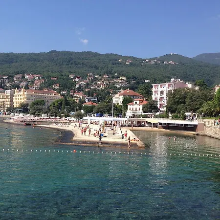 Opatija Central Studio Apartment Lägenhet